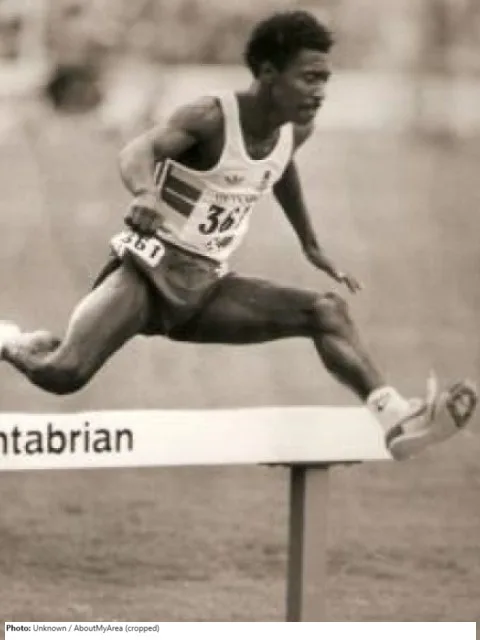 Eddie Wedderburn clearing a steeplechase barrier